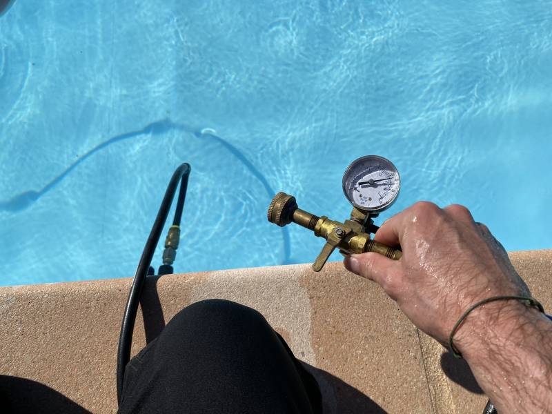 Détection d'une fuite sur piscine liner sans destruction à Montpellier dans le 34 par un technicien spécialisé SABACA