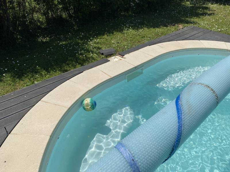 Recherche d'une fuite sur piscine coque polyester à Montpellier dans le 34 par un spécialiste SABACA