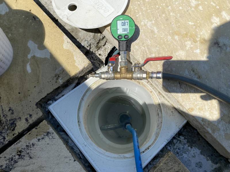 Devis gratuit pour une recherche de fuite sur piscine béton par un spécialiste à Marseille 13011