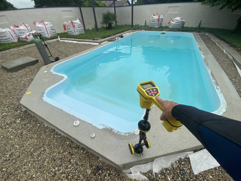 comment chercher une fuite sur une piscine à Marseille 11ème