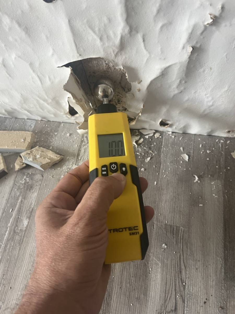 Spécialiste SABACA en intervention de détection de fuite non destructive après un dégât des eaux à Hyères dans le 83