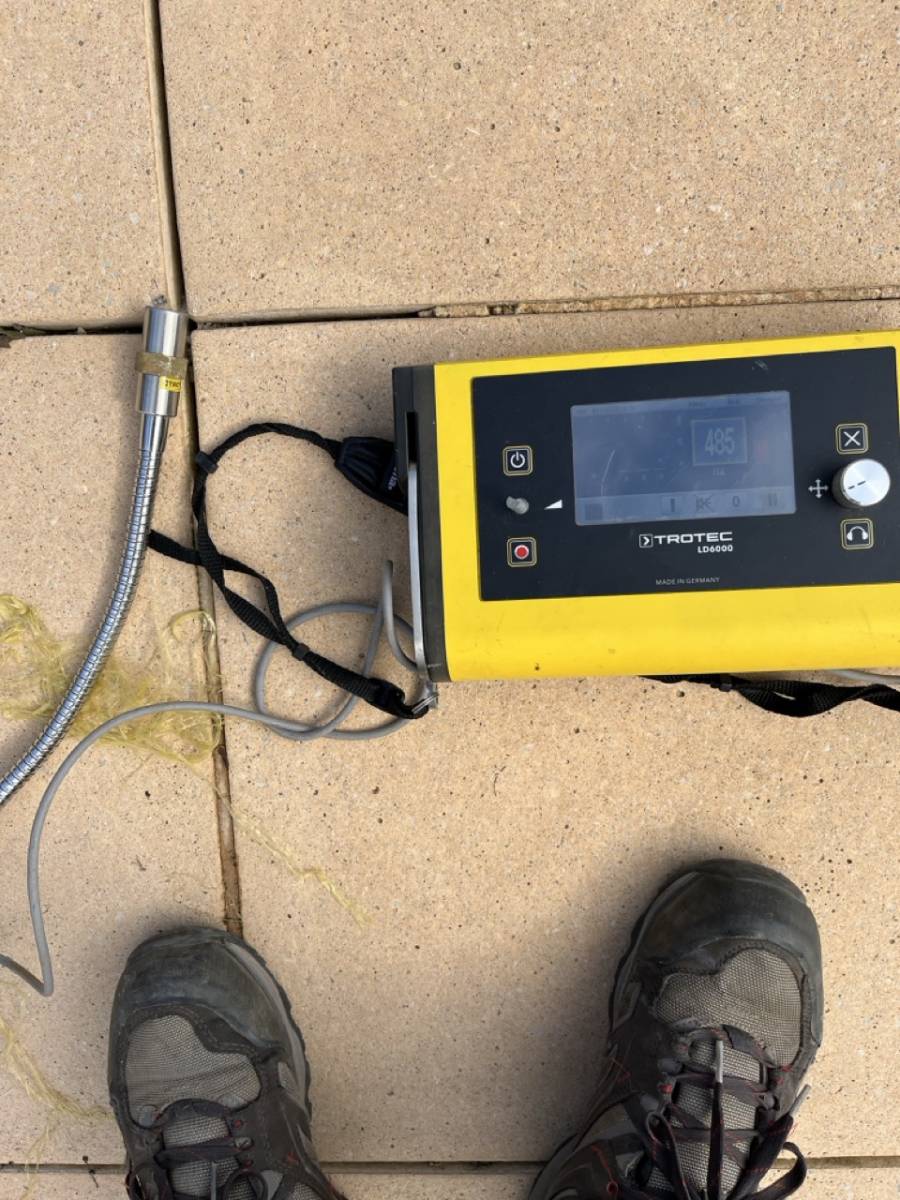 Intervention d'un spécialiste en recherche de fuite piscine SABACA à Aix en Provence dans le 13