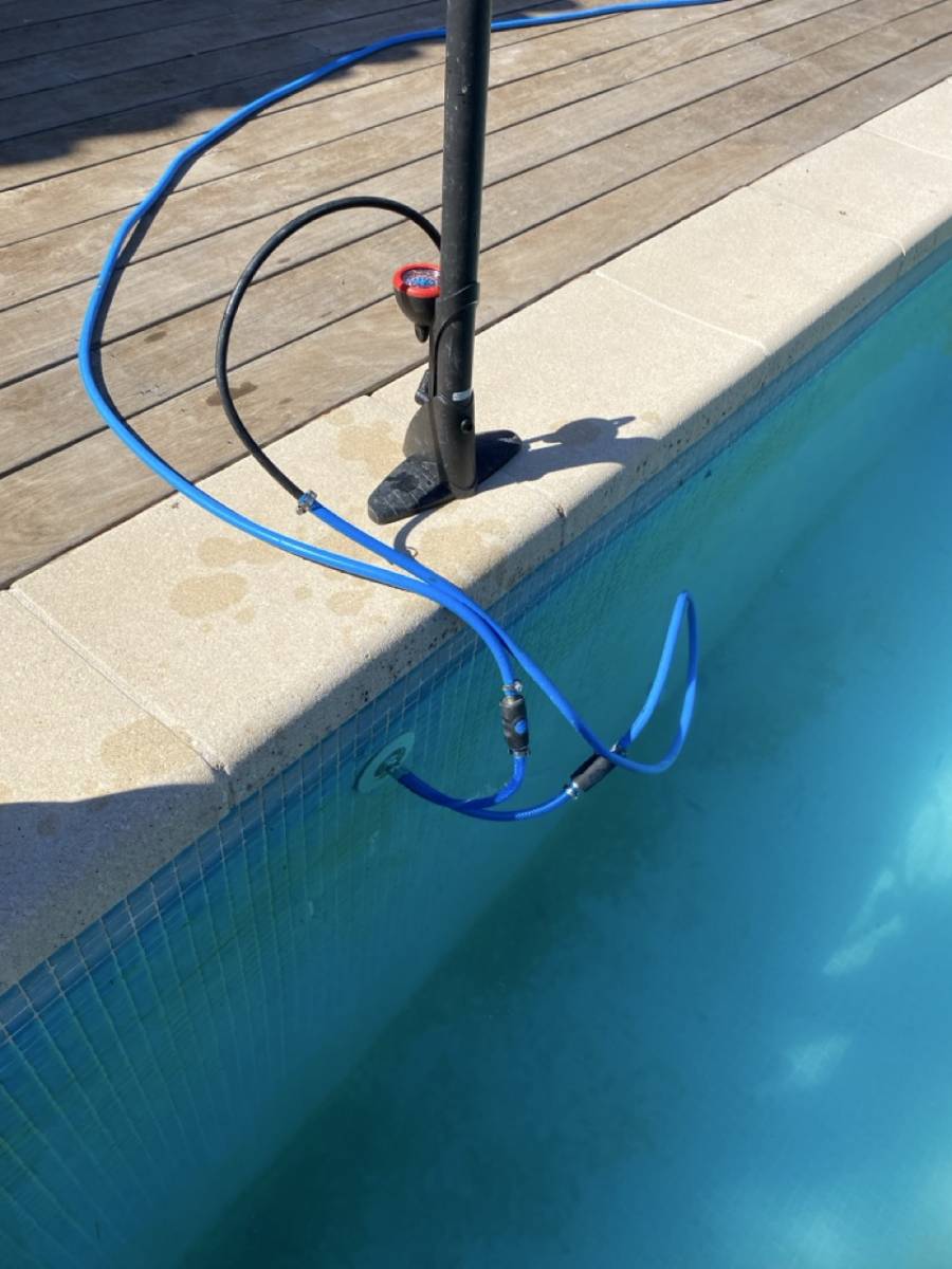 Spécialiste en recherche de fuite sur piscine béton sans destruction à Carpentras dans le Vaucluse