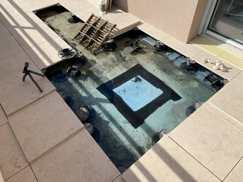 Recherche de fuite terrasse dalle sur plot dans une maison à Nîmes dans le 30